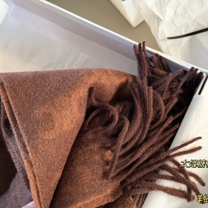 スーパーコピー セリーヌ マフラー