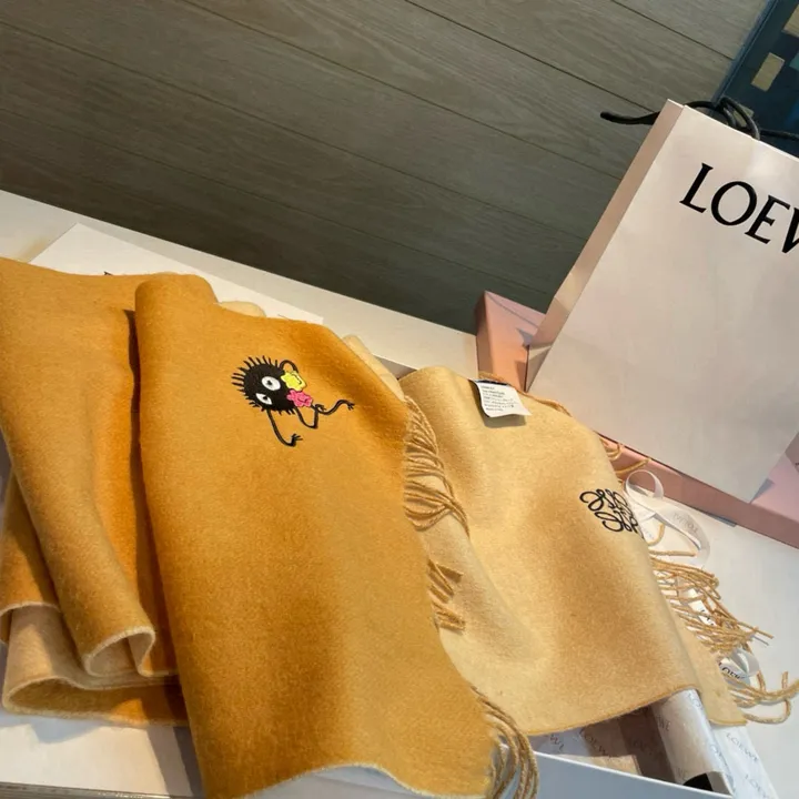 スーパーコピー ロエベ マフラー