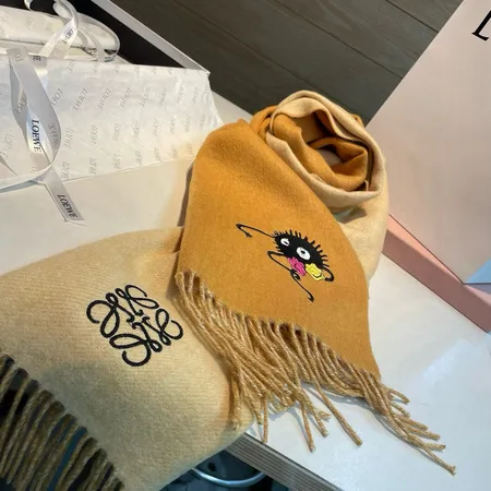 スーパーコピー ロエベ マフラー