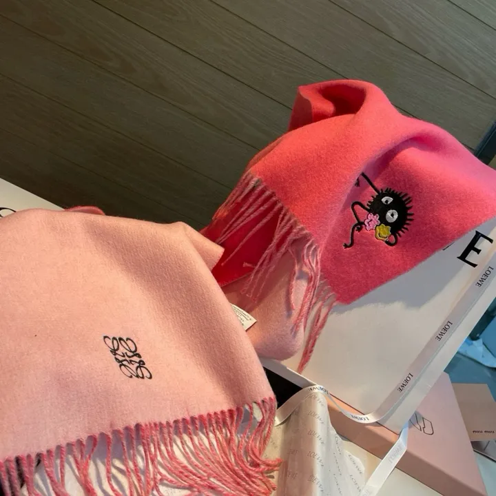 スーパーコピー ロエベ マフラー