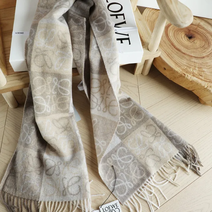 スーパーコピー ロエベ マフラー