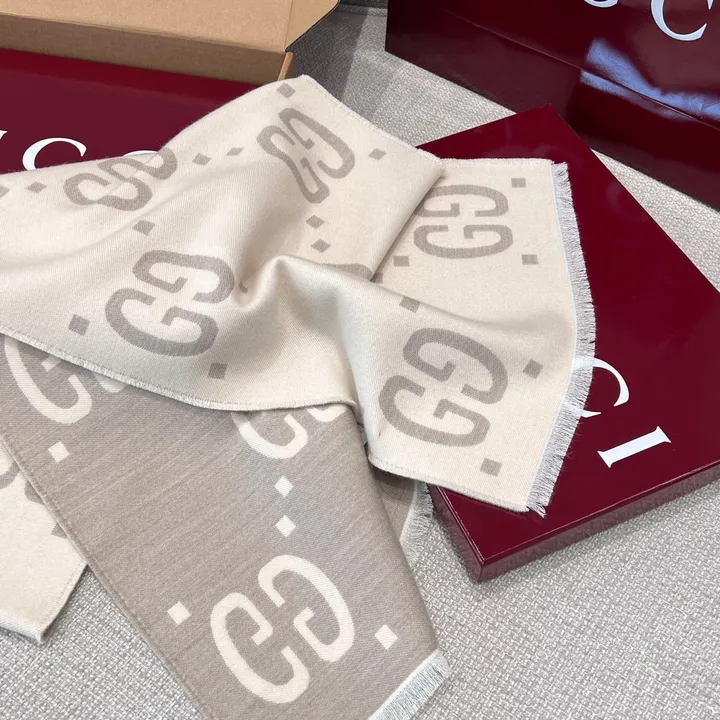 スーパーコピー グッチ マフラー