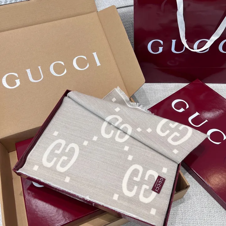 スーパーコピー グッチ マフラー