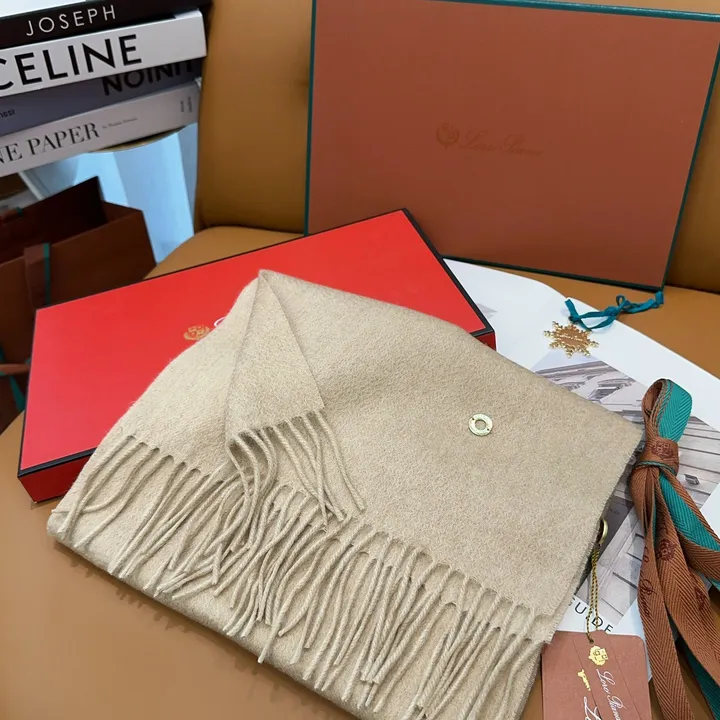 スーパーコピー ヴィヴィアン・ウエストウッド マフラー