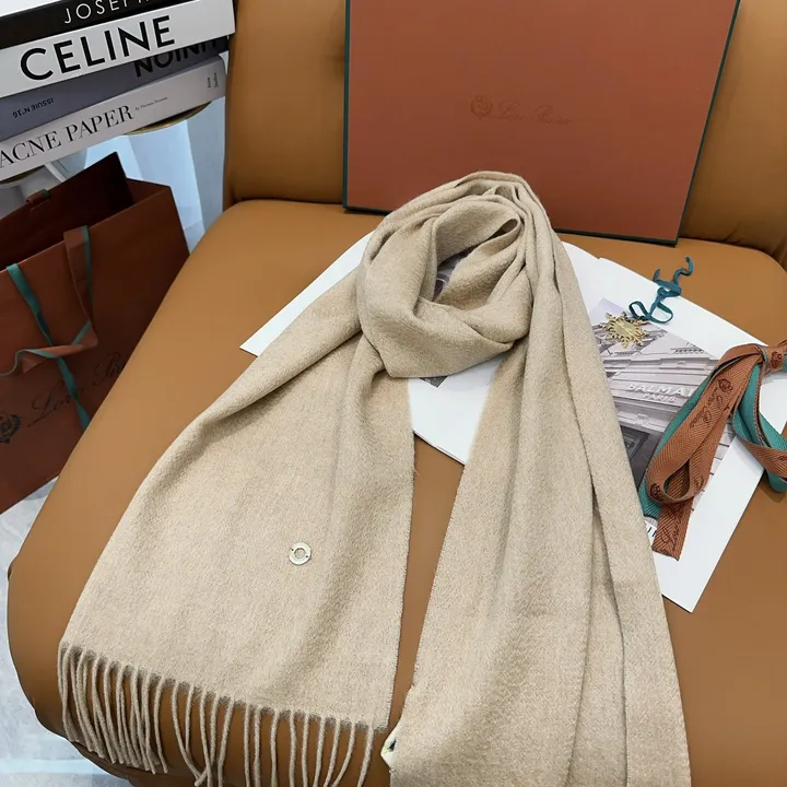 スーパーコピー ヴィヴィアン・ウエストウッド マフラー