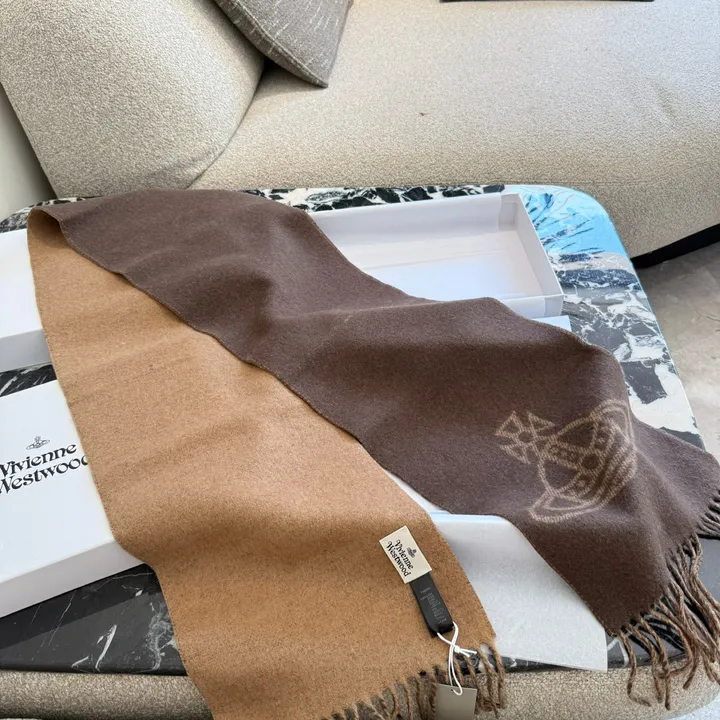 スーパーコピー ヴィヴィアン・ウエストウッド マフラー