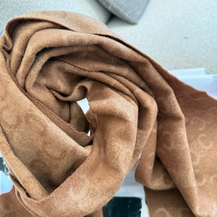 スーパーコピー セリーヌ マフラー