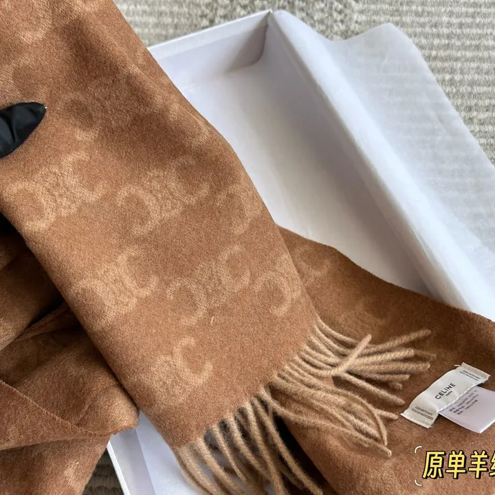 スーパーコピー セリーヌ マフラー