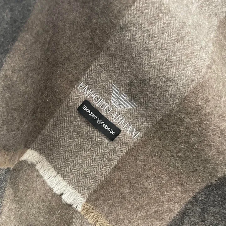 スーパーコピー フェンディ マフラー