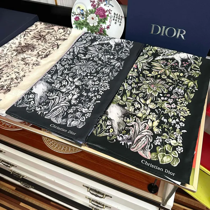 スーパーコピー ディオール マフラー