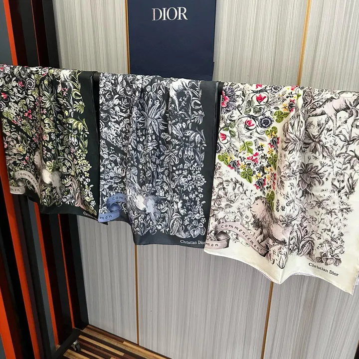 スーパーコピー ディオール マフラー