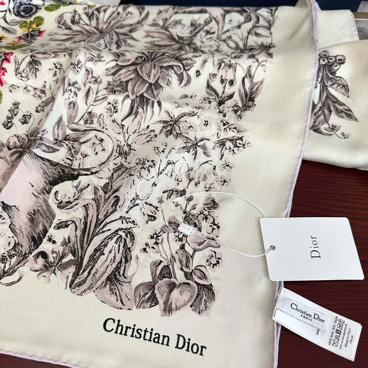 スーパーコピー ディオール マフラー