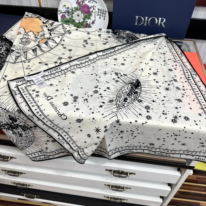 スーパーコピー ディオール マフラー