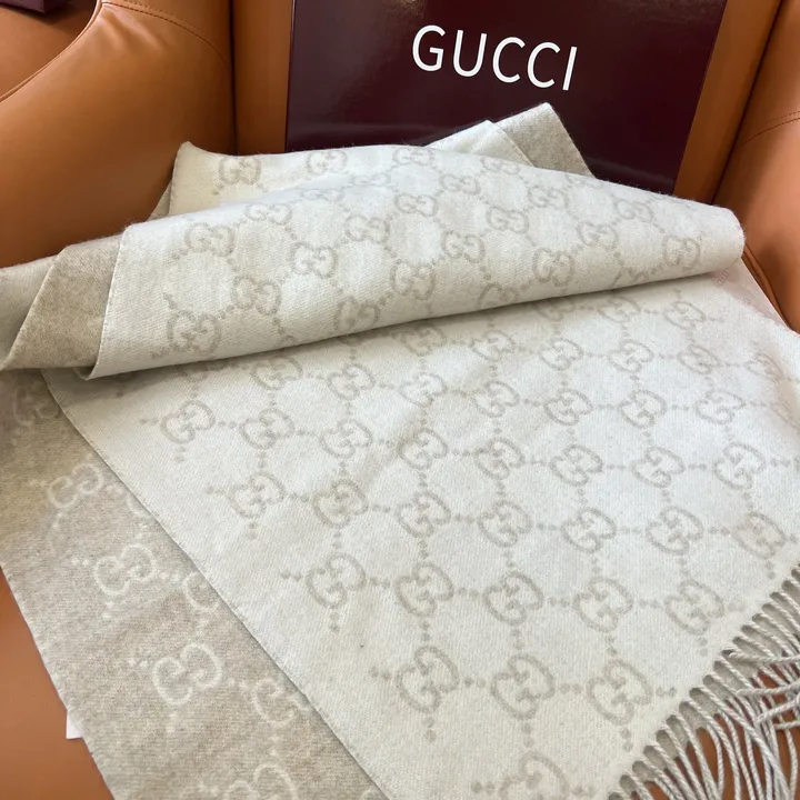 スーパーコピー グッチ マフラー