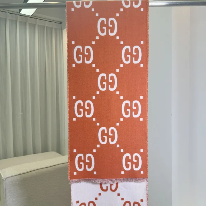 スーパーコピー グッチ マフラー