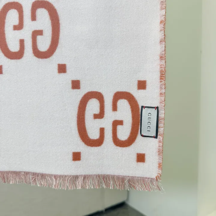 スーパーコピー グッチ マフラー