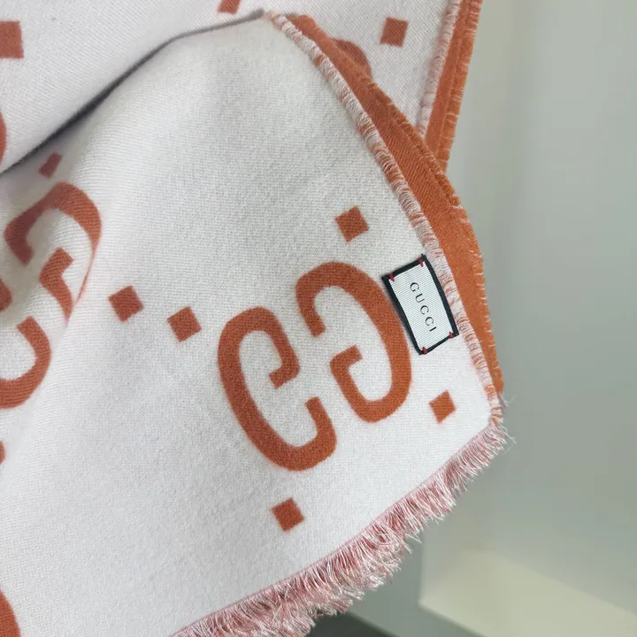 スーパーコピー グッチ マフラー