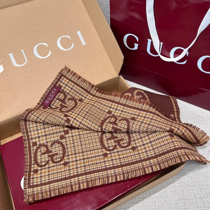 スーパーコピー グッチ マフラー