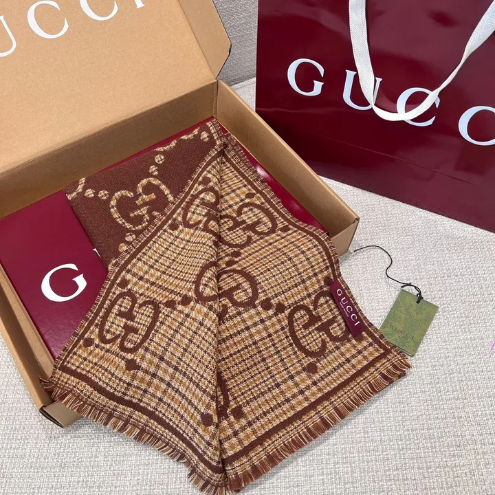 スーパーコピー グッチ マフラー