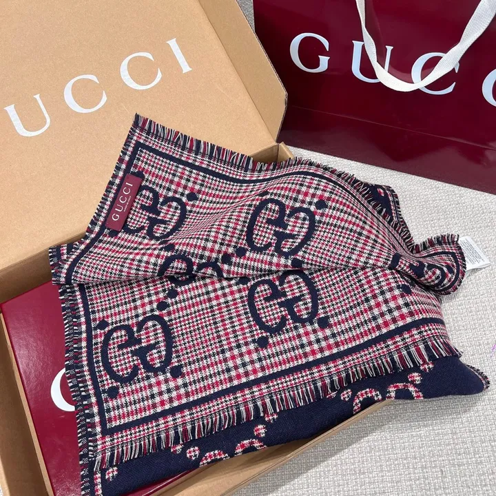 スーパーコピー グッチ マフラー