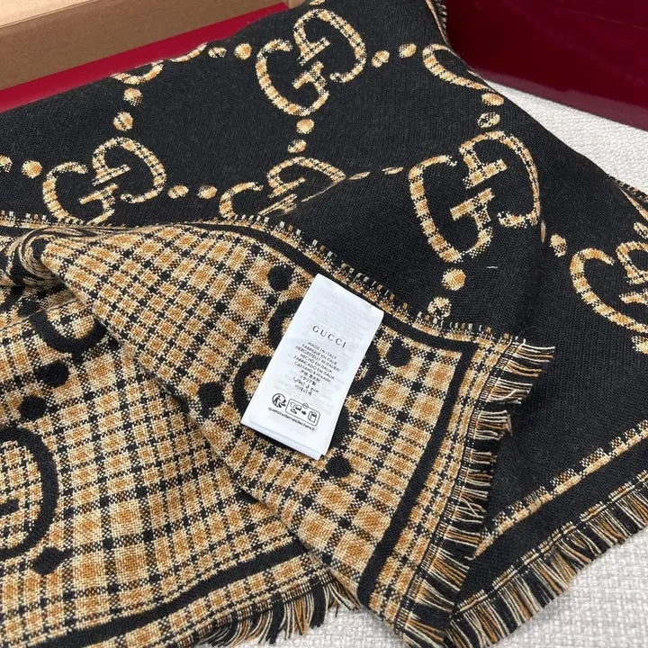 スーパーコピー グッチ マフラー