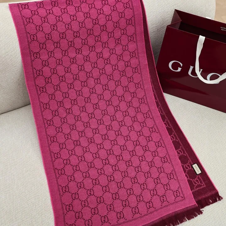 スーパーコピー グッチ マフラー