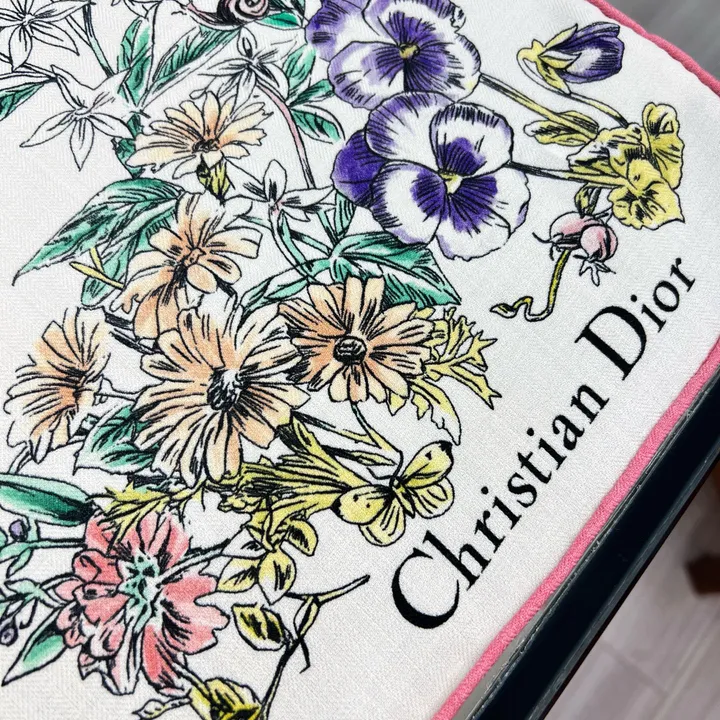 スーパーコピー ディオール マフラー