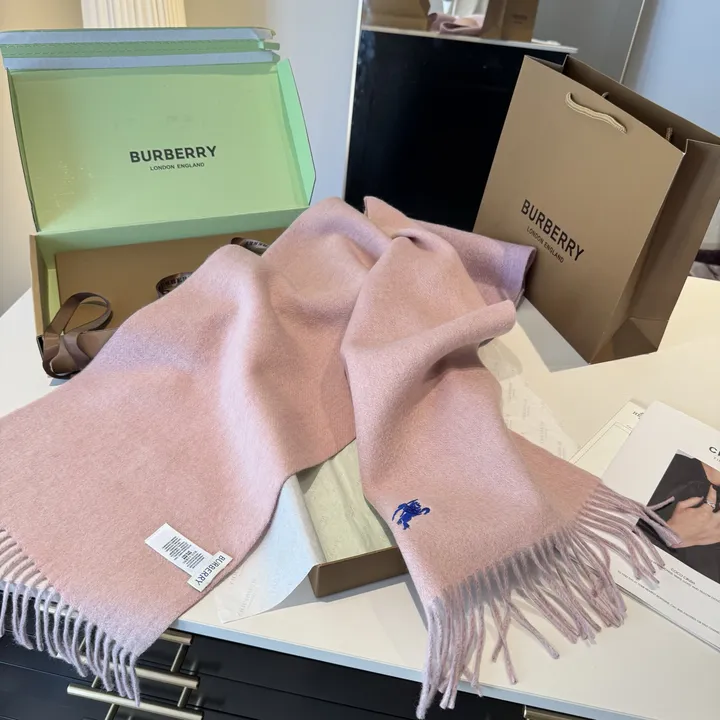 スーパーコピー バーバリー ス マフラー