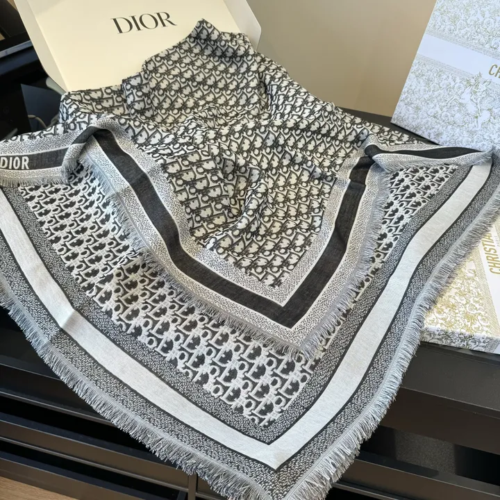 スーパーコピー ディオール マフラー