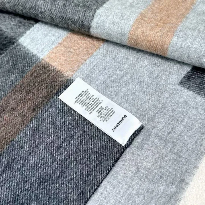 スーパーコピー バーバリー ス マフラー