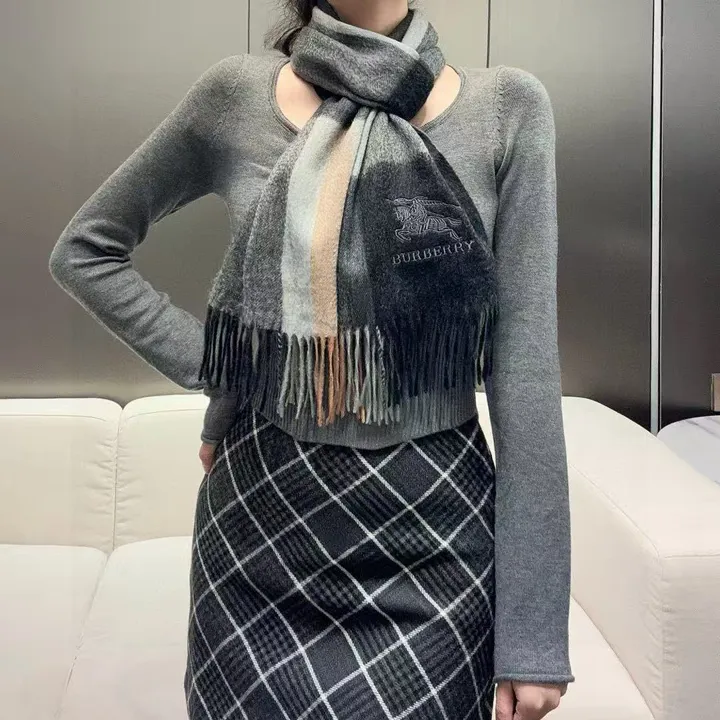 スーパーコピー バーバリー ス マフラー