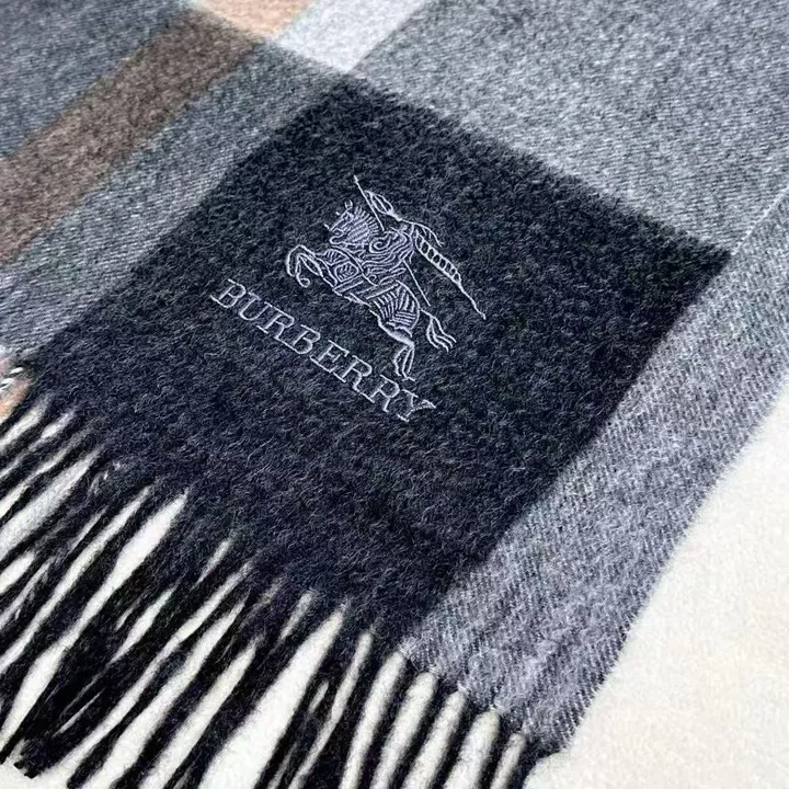 スーパーコピー バーバリー ス マフラー