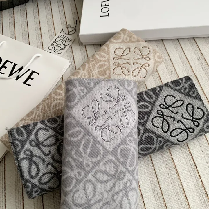 スーパーコピー ロエベ マフラー