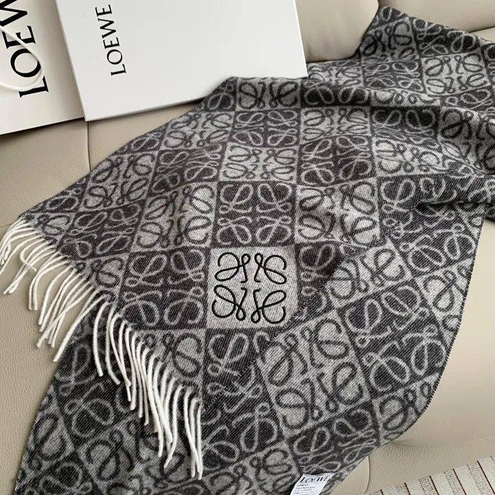 スーパーコピー ロエベ マフラー