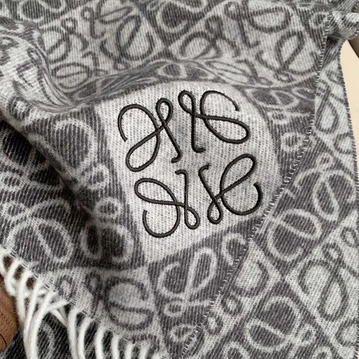 スーパーコピー ロエベ マフラー