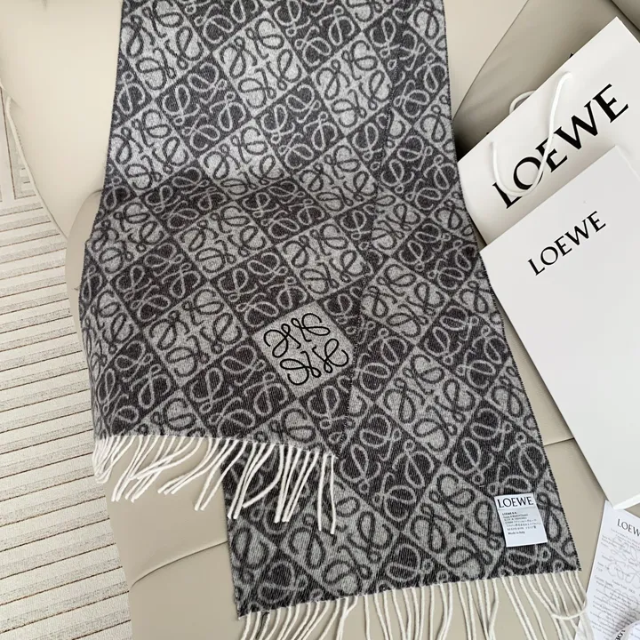 スーパーコピー ロエベ マフラー