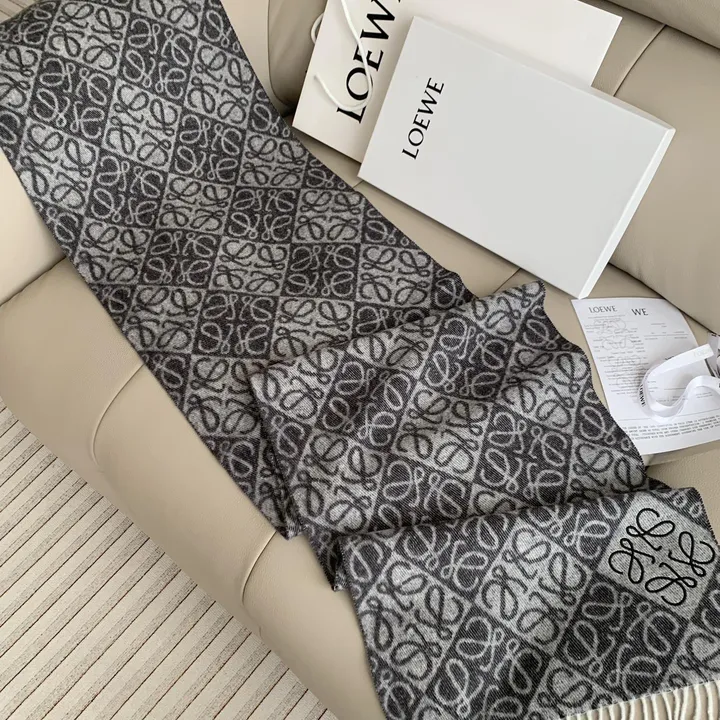 スーパーコピー ロエベ マフラー