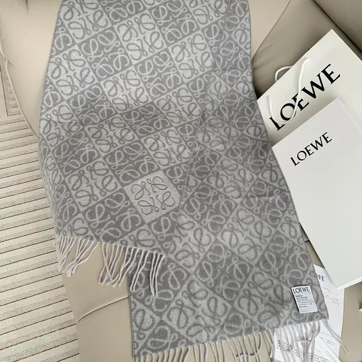 スーパーコピー ロエベ マフラー