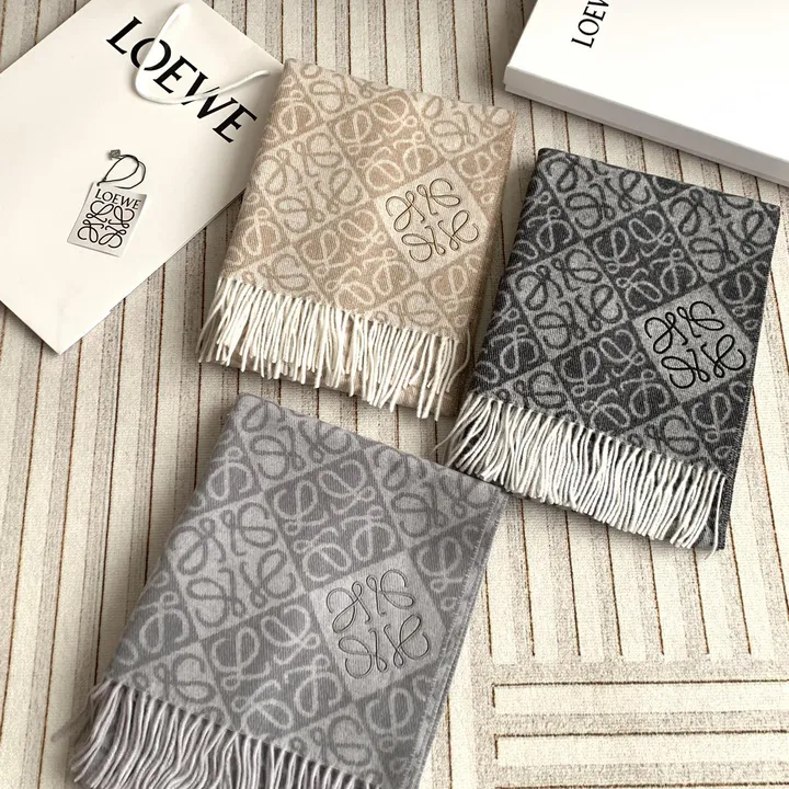 スーパーコピー ロエベ マフラー