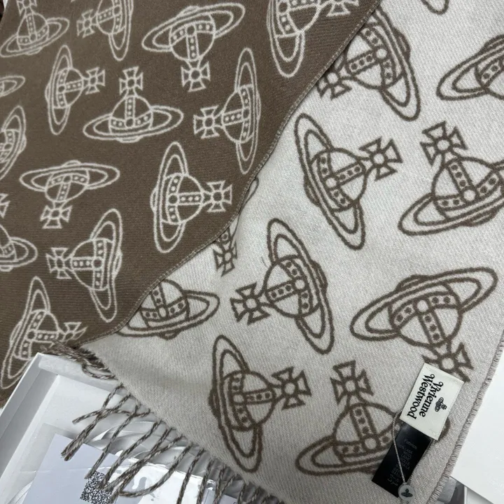 スーパーコピー ヴィヴィアン・ウエストウッド マフラー