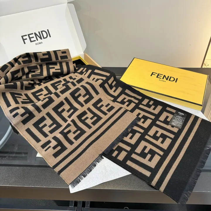 スーパーコピー フェンディ マフラー