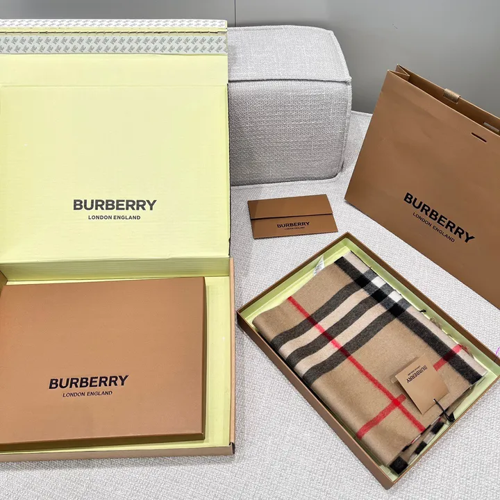 スーパーコピー バーバリー ス マフラー