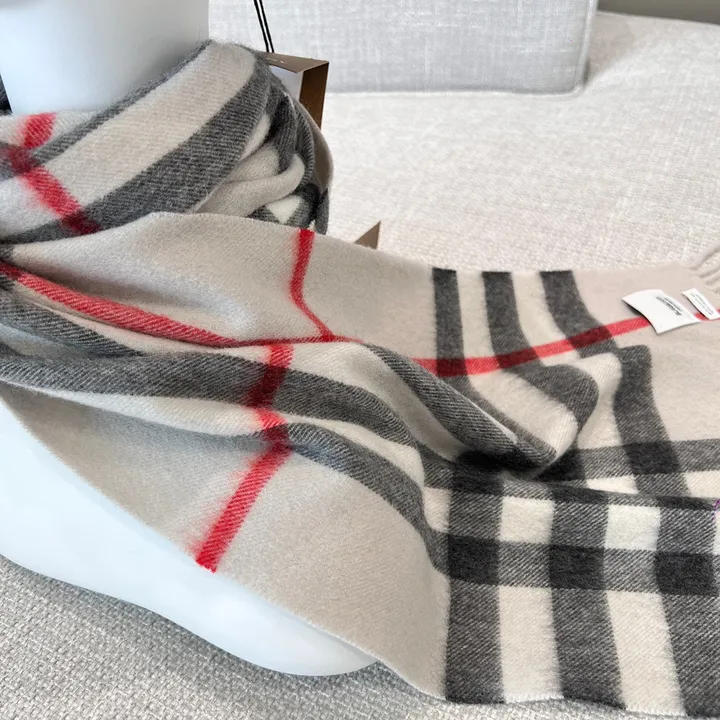 スーパーコピー バーバリー ス マフラー