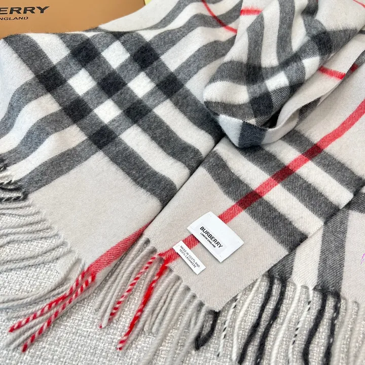 スーパーコピー バーバリー ス マフラー