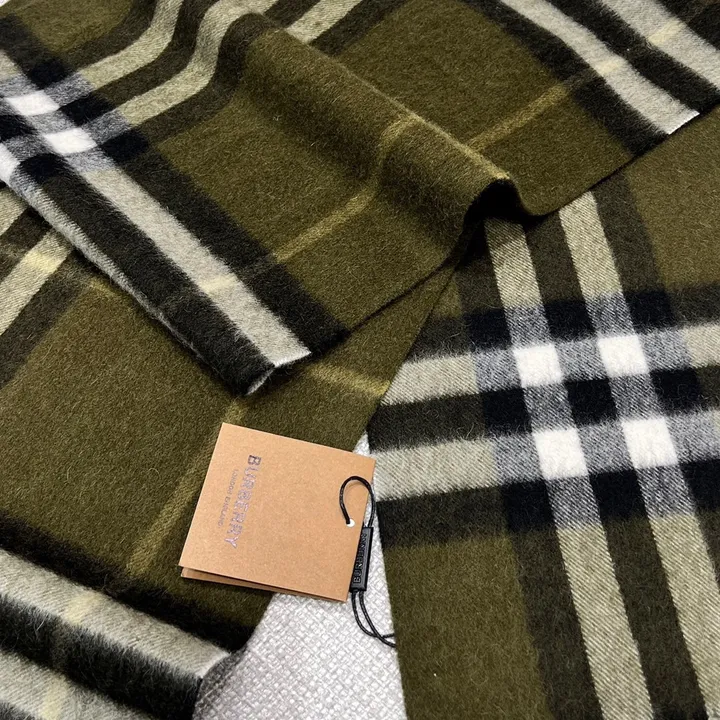 スーパーコピー バーバリー ス マフラー