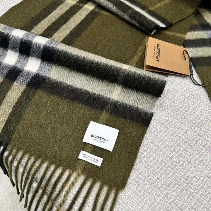 スーパーコピー バーバリー ス マフラー