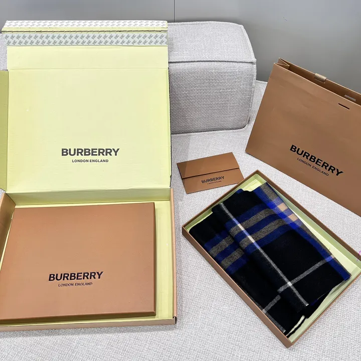 スーパーコピー バーバリー ス マフラー