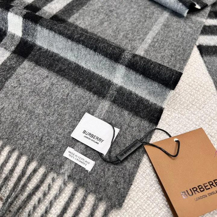 スーパーコピー バーバリー ス マフラー