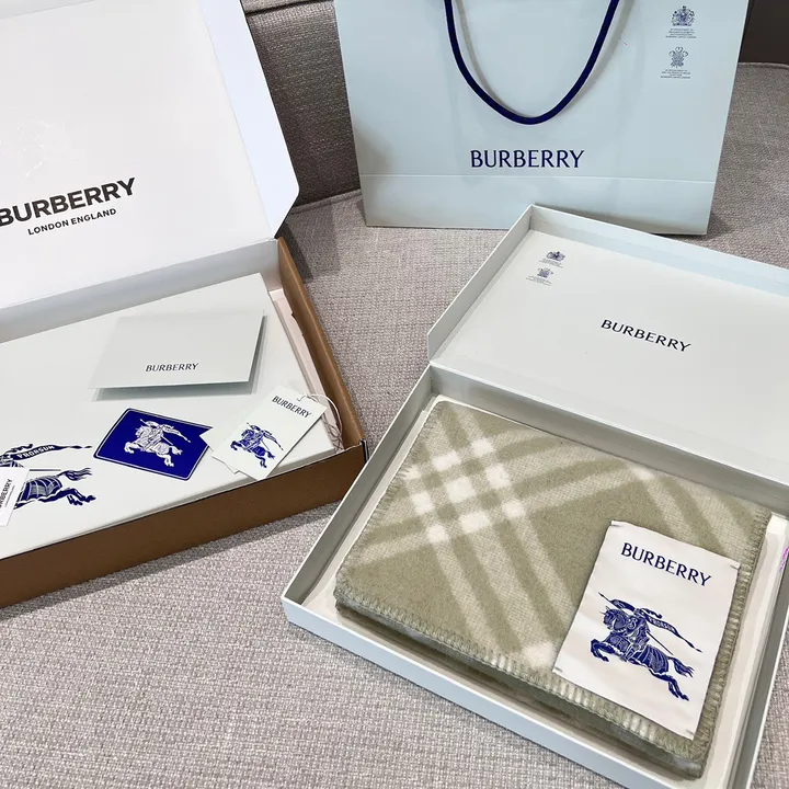 スーパーコピー バーバリー ス マフラー