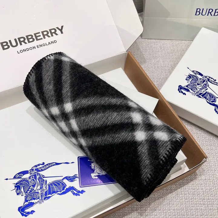 スーパーコピー バーバリー ス マフラー